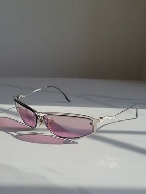 Vintage Moschino Sunglasses M3159-S Silver Thin Frame With Purple Lenses